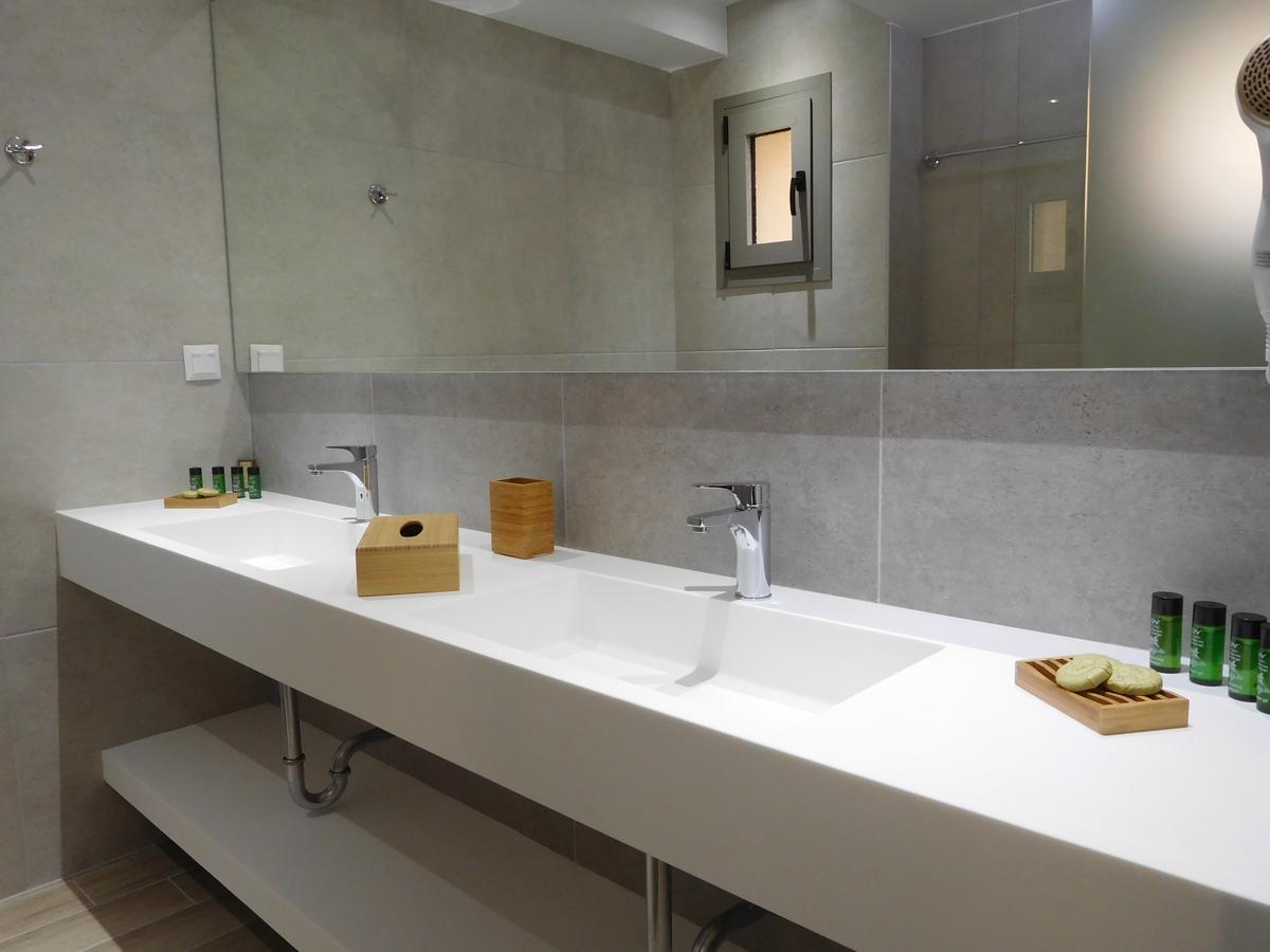 מטהמורפוסי Hotel Vozina מראה חיצוני תמונה