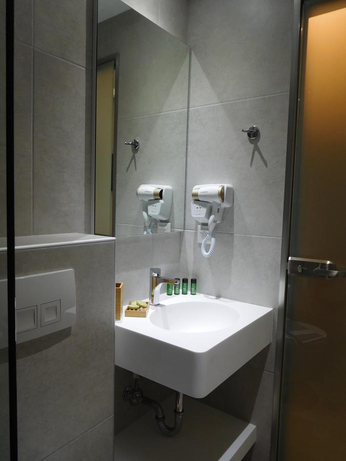 מטהמורפוסי Hotel Vozina מראה חיצוני תמונה
